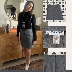 [SOLD] Gray mini skirt 🖤 Tag / brand is Koji Yohji